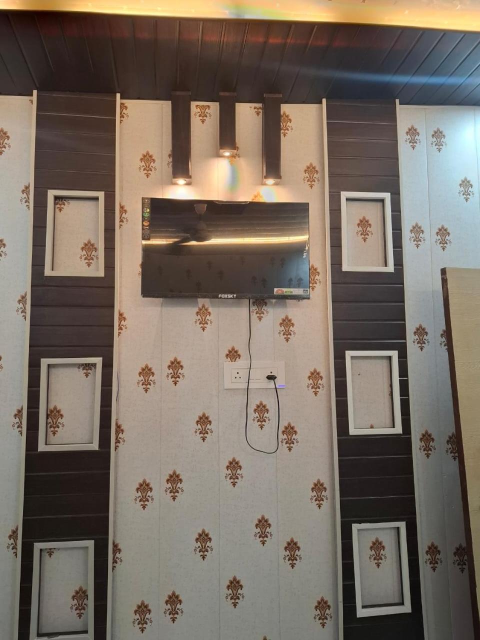 Hotel Sgh Subhadra Guest House Ayodhya Dış mekan fotoğraf