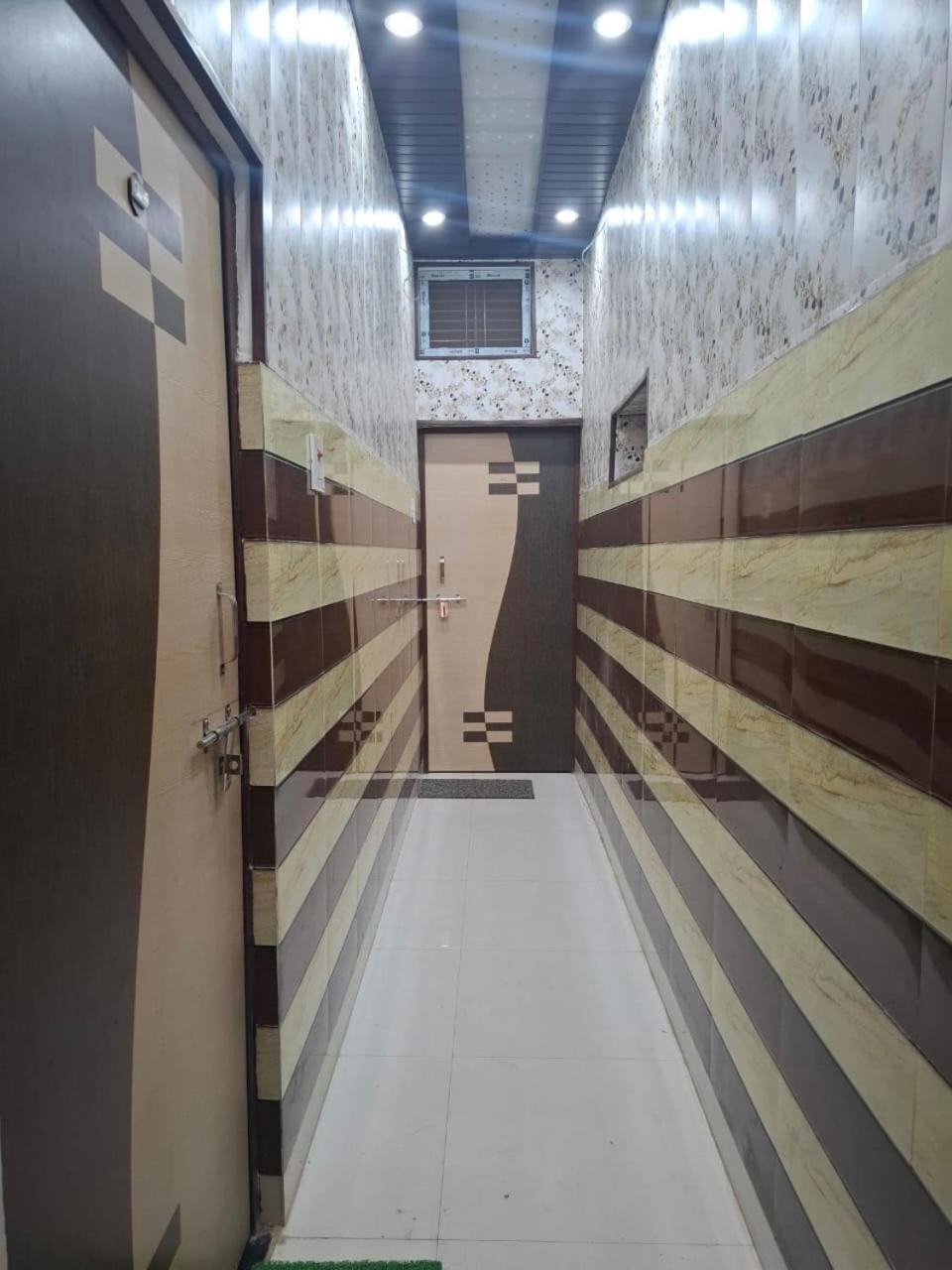 Hotel Sgh Subhadra Guest House Ayodhya Dış mekan fotoğraf