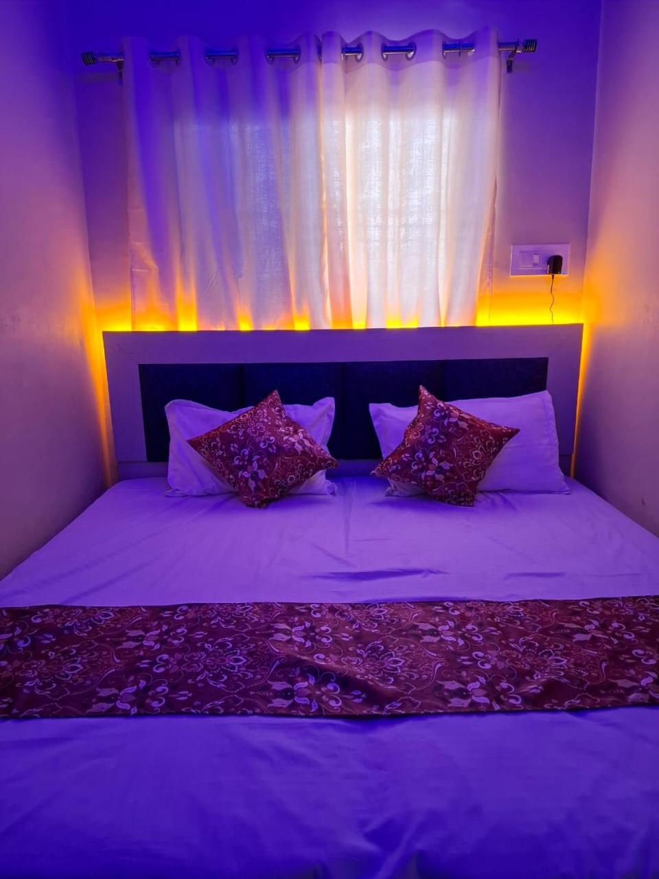 Hotel Sgh Subhadra Guest House Ayodhya Dış mekan fotoğraf