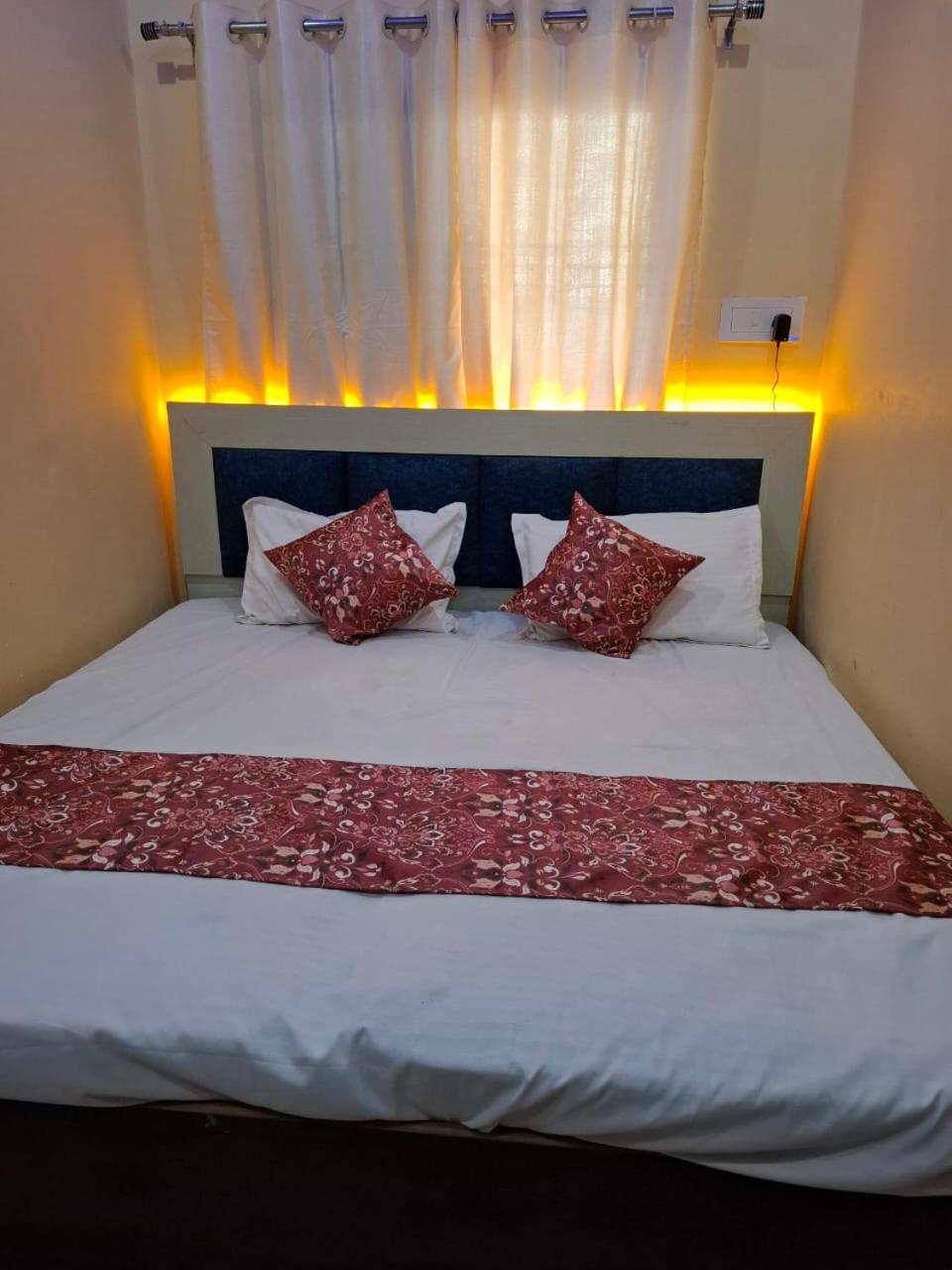 Hotel Sgh Subhadra Guest House Ayodhya Dış mekan fotoğraf